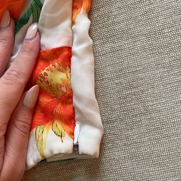 Satin Floral Square Neck Ruched Smocked Crop Top Bustier White Size M - Picture 4 of 8